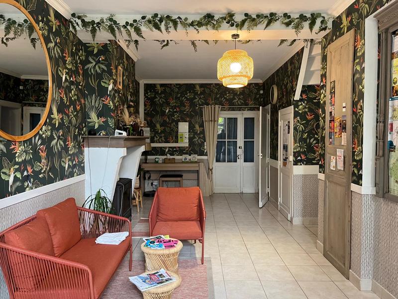 Maison ancienne - 432 m² - 15 pièces