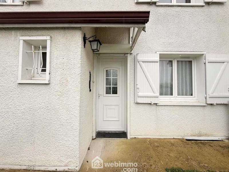 Maison - 93 m² - 5 pièces