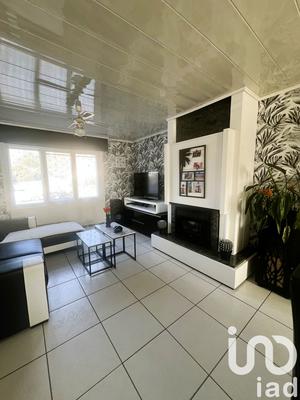 Maison - 91 m² - 5 pièces