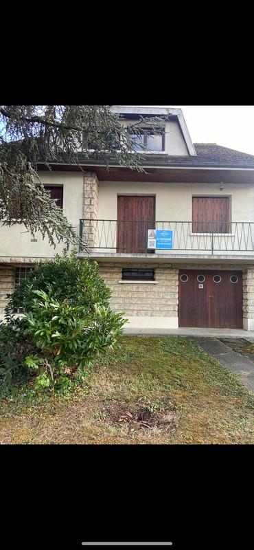 Maison - 162 m² - 10 pièces