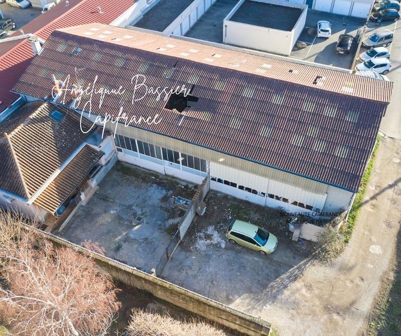 Maison - 473 m² - 3 pièces