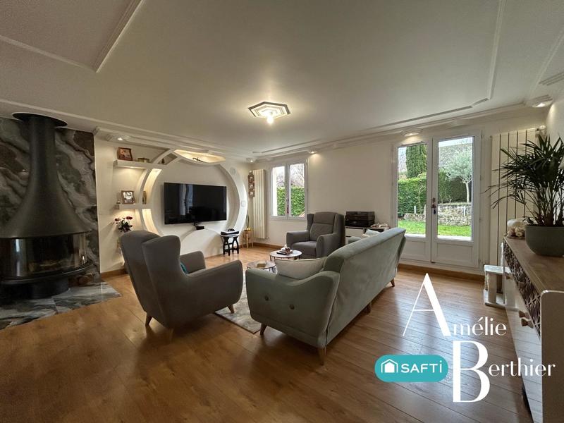 Maison - 135 m² - 6 pièces