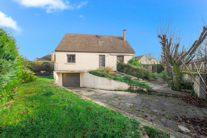 Maison - 115 m² - 6 pièces