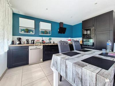 Maison - 157 m² - 7 pièces