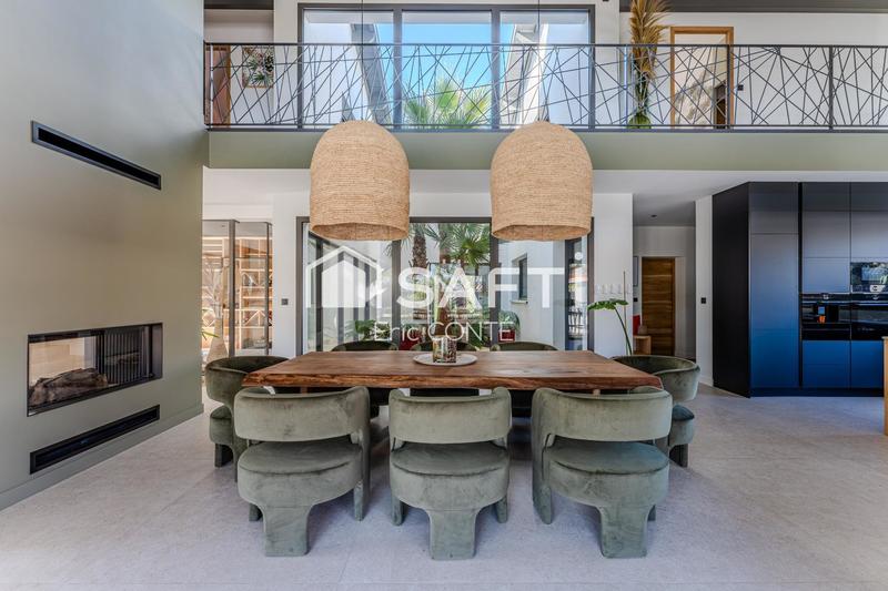 Villa - 324 m² - 7 pièces