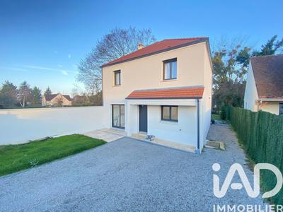 Maison - 105 m² - 5 pièces