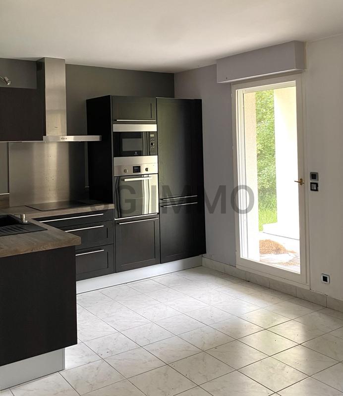 Propriété - 360 m² - 7 pièces