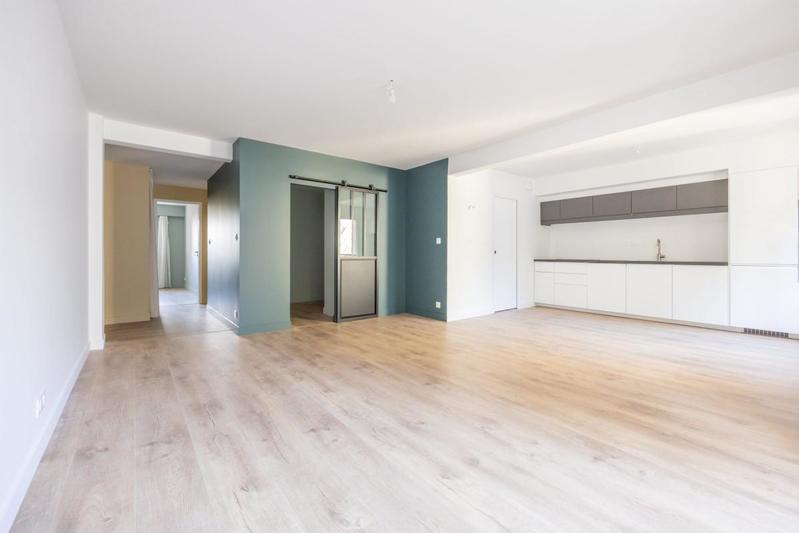 Appartement - 94 m² - 5 pièces