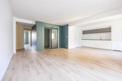 Appartement - 94 m² - 5 pièces