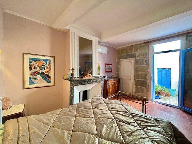 Maison - 406 m² - 8 pièces