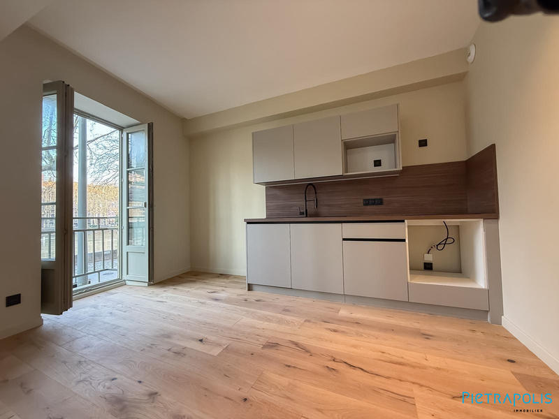 Appartement - 102 m² - 4 pièces