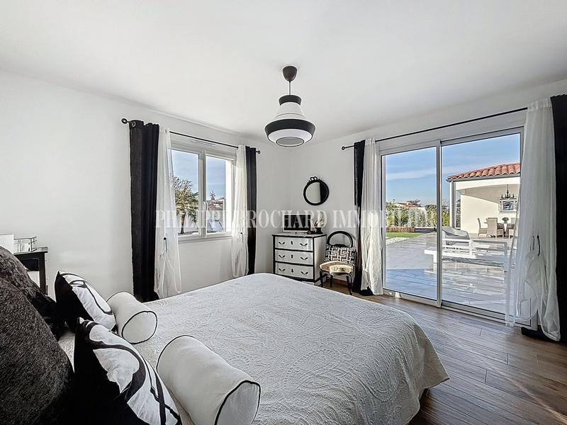 Maison contemporaine - 148 m² - 7 pièces