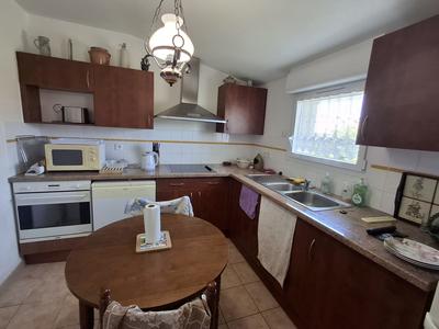 Maison traditionnelle - 88 m² - 4 pièces