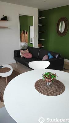 Chambre - 9 m² - 1 pièce