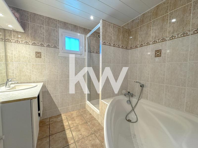 Villa - 122 m² - 6 pièces