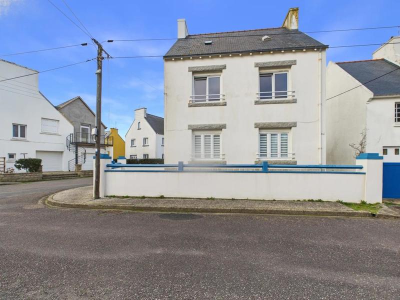 Maison - 111 m² - 7 pièces