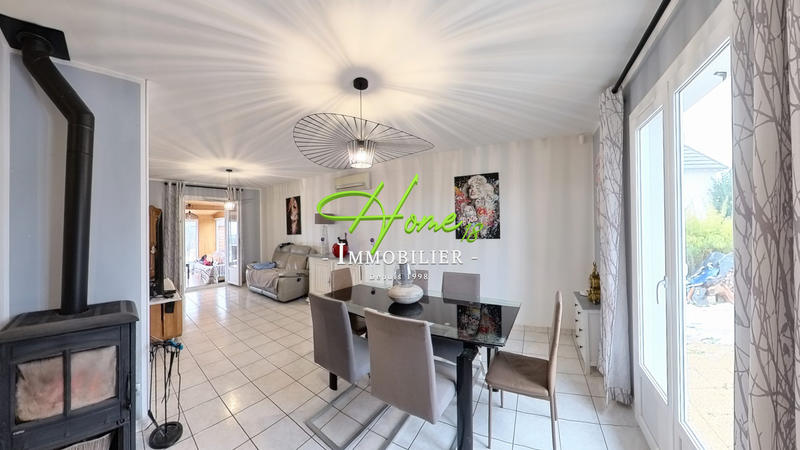 Maison - 171 m² - 6 pièces