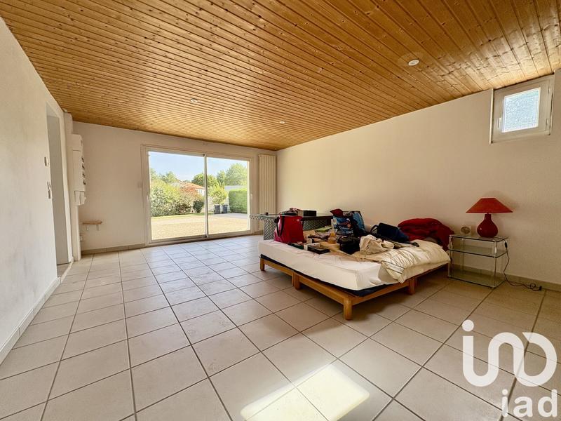 Maison - 225 m² - 9 pièces