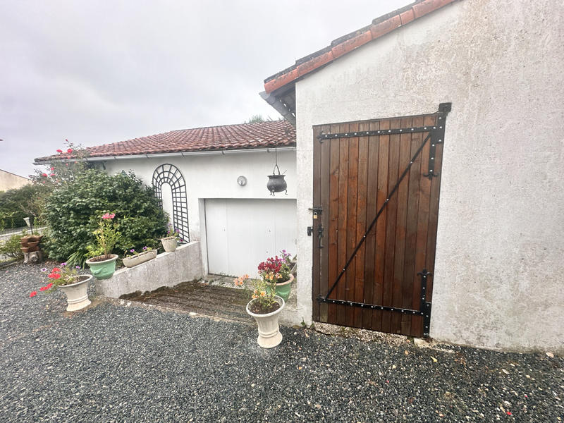 Maison - 272 m² - 10 pièces
