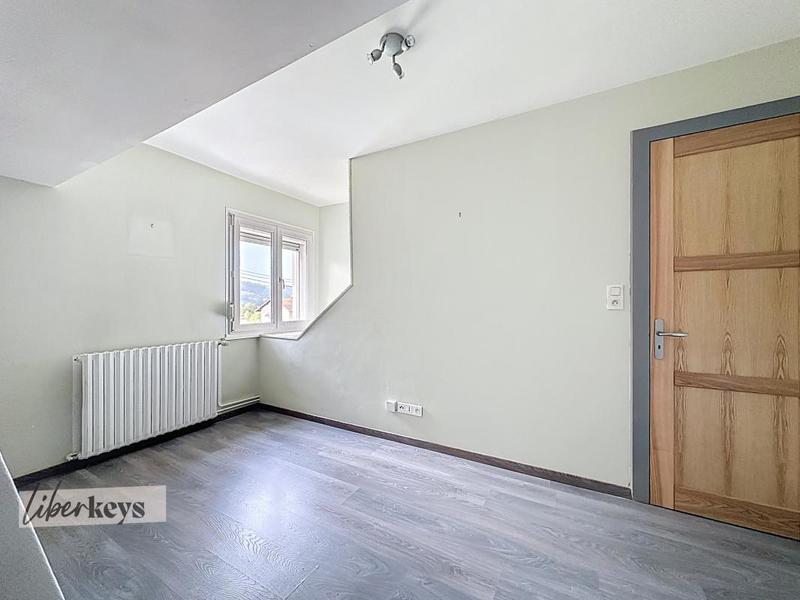 Maison traditionnelle - 114 m² - 6 pièces