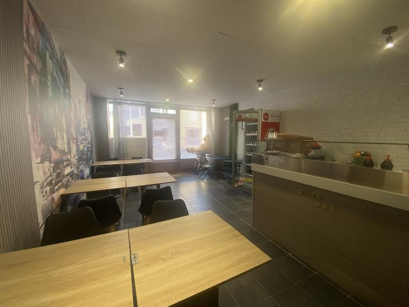 Local commercial - 50 m² - 3 pièces