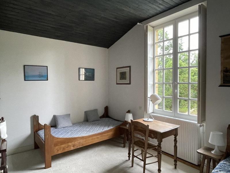 Maison - 234 m² - 6 pièces