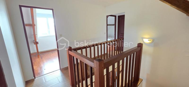 Maison - 263 m² - 10 pièces