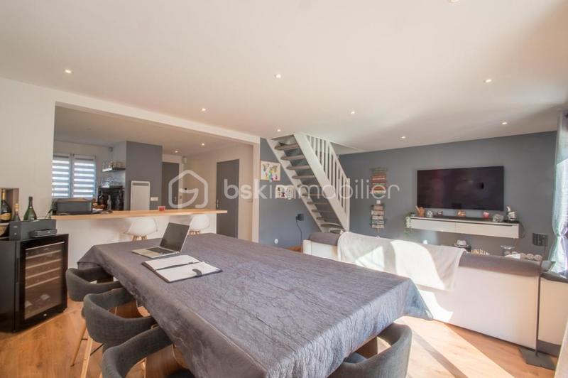 Maison - 107 m² - 5 pièces