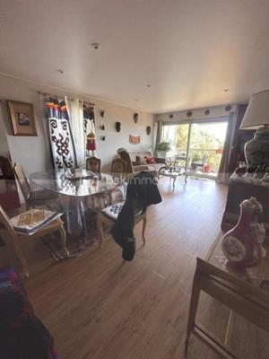 Appartement - 80 m² - 4 pièces