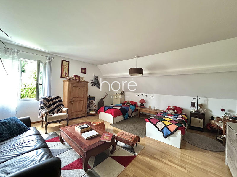 Villa - 275 m² - 9 pièces