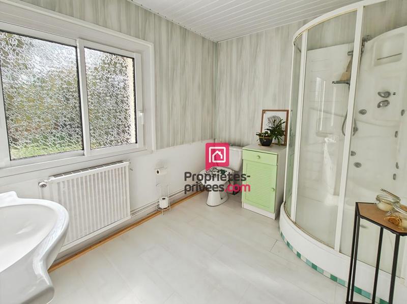 Maison - 225 m² - 8 pièces