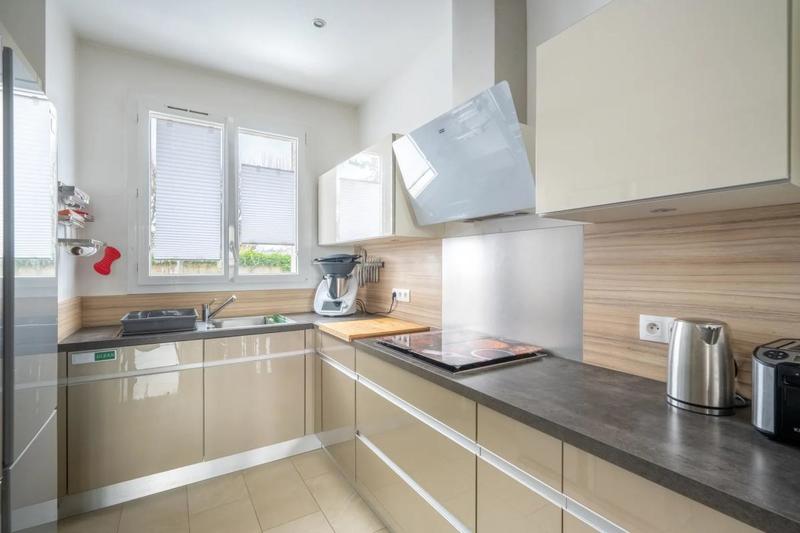 Maison - 174 m² - 7 pièces