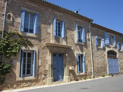 Maison - 600 m² - 15 pièces