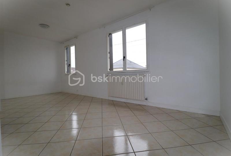 Studio - 30 m² - 1 pièce