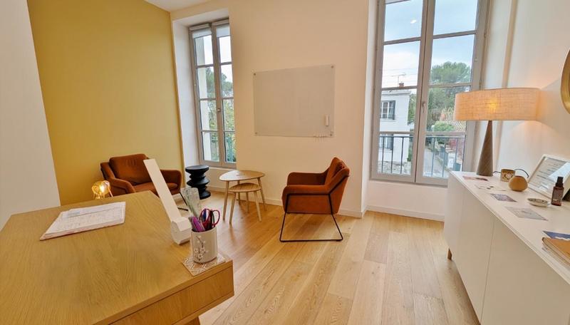 Bureau - 70 m² - 4 pièces