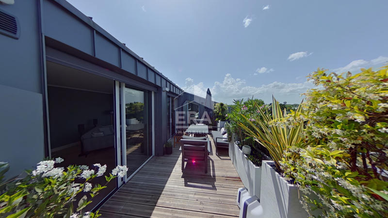 Appartement - 98 m² - 4 pièces