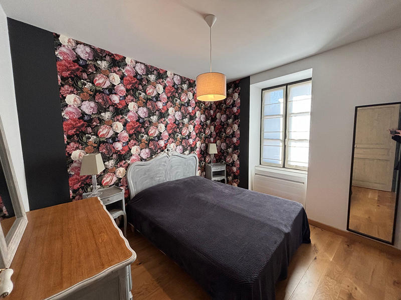 Maison - 200 m² - 10 pièces