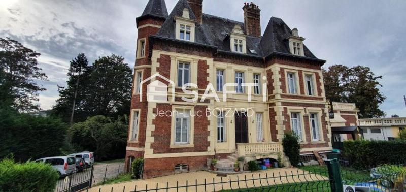 Appartement - 163 m² - 7 pièces