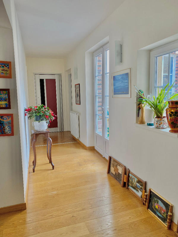 Maison - 250 m² - 5 pièces