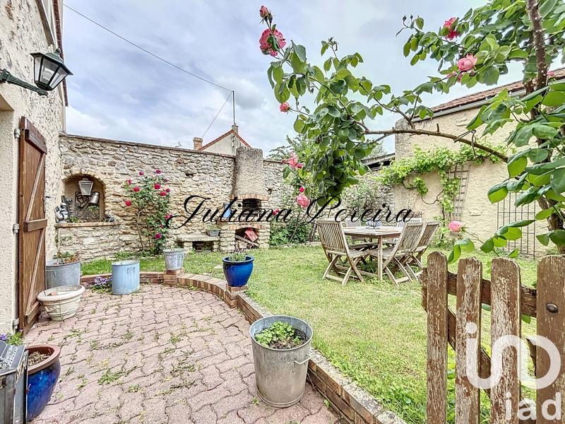 Maison - 176 m² - 9 pièces