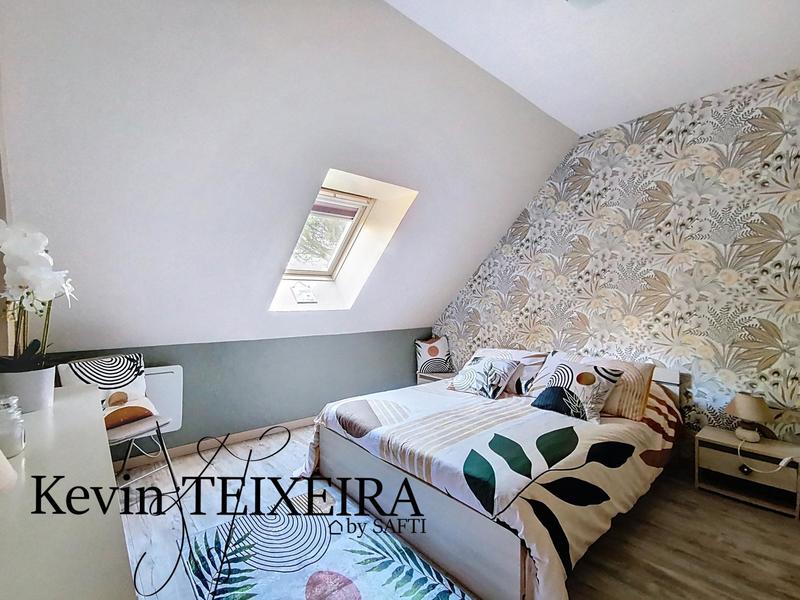 Maison - 210 m² - 8 pièces