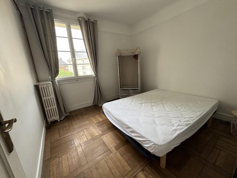 Appartement - 92 m² - 5 pièces