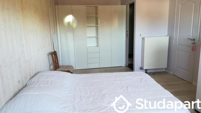 Chambre - 18 m² - 1 pièce