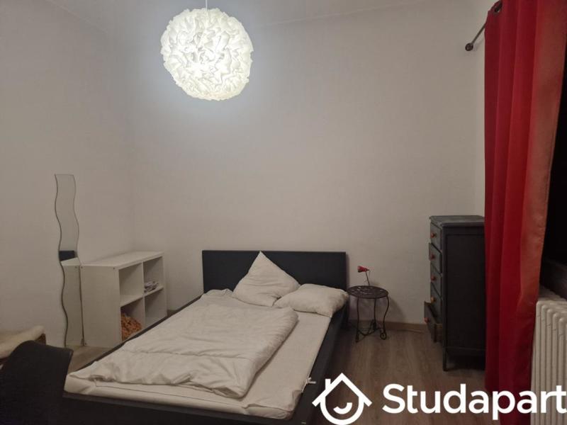 Chambre - 15 m² - 1 pièce