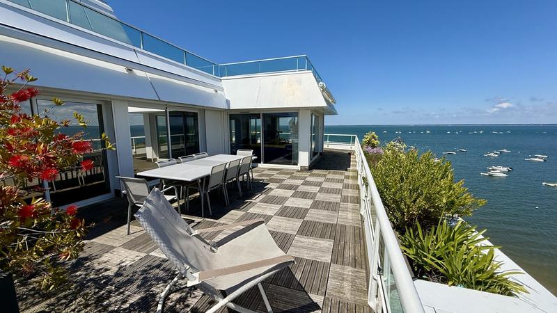 Appartement - 140 m² - 4 pièces