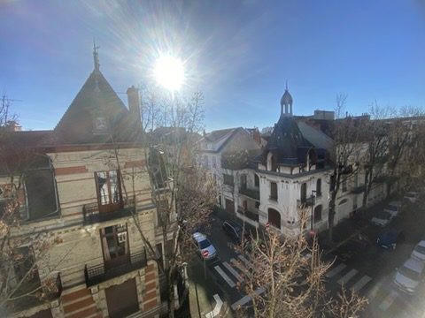 Appartement - 76 m² - 5 pièces