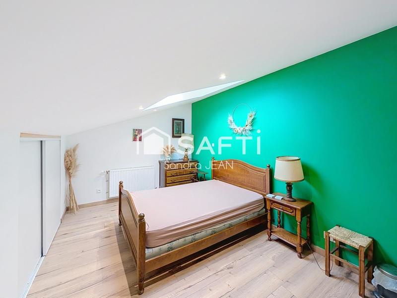 Maison - 369 m² - 8 pièces