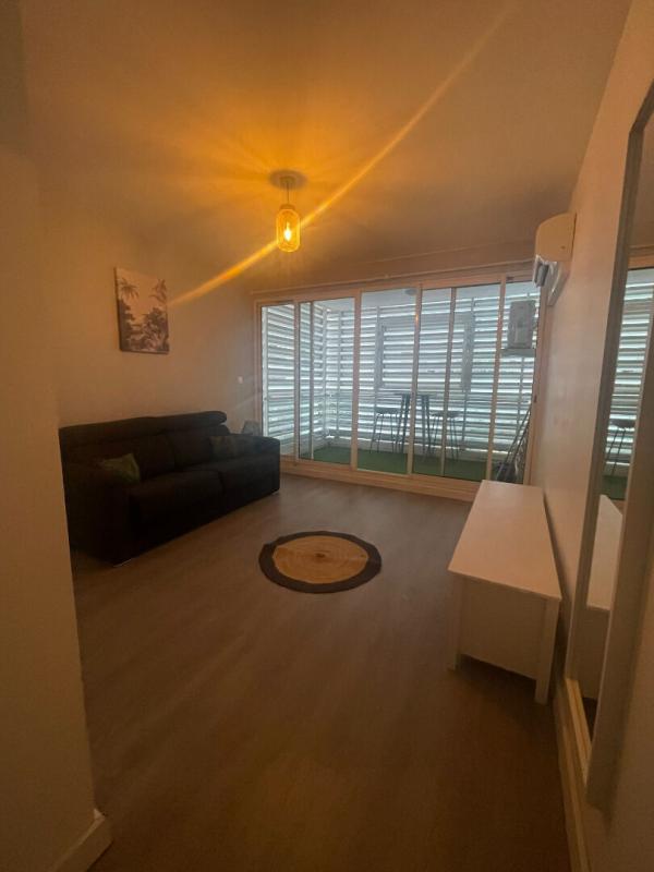 Studio - 19 m² - 1 pièce