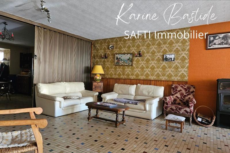 Maison - 280 m² - 16 pièces