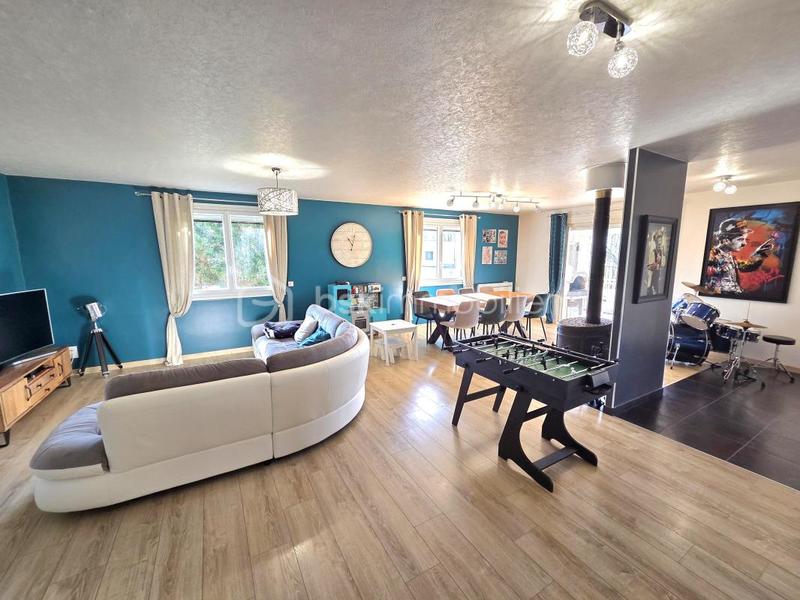 Maison traditionnelle - 124 m² - 4 pièces